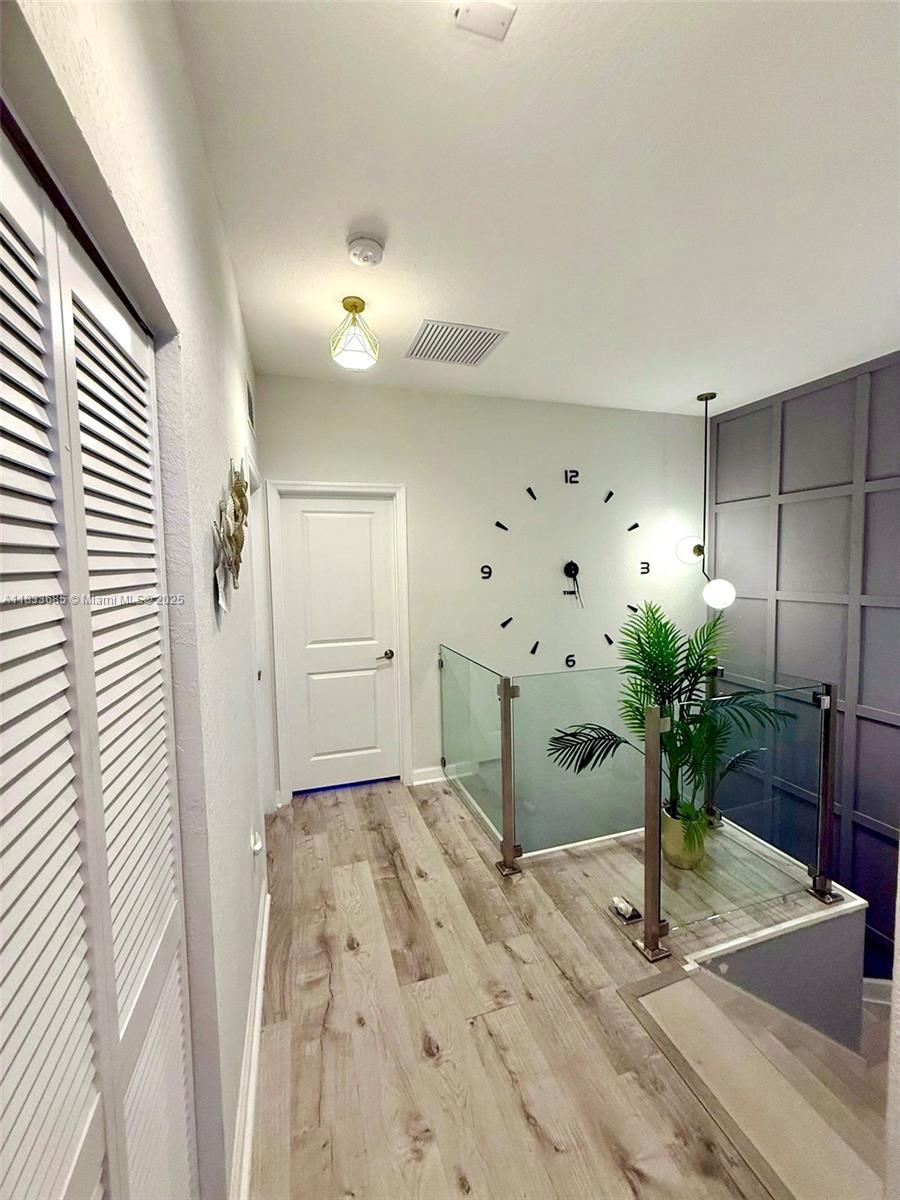 VIA VENTURA NEIGHBORHOOD - Residential Lease