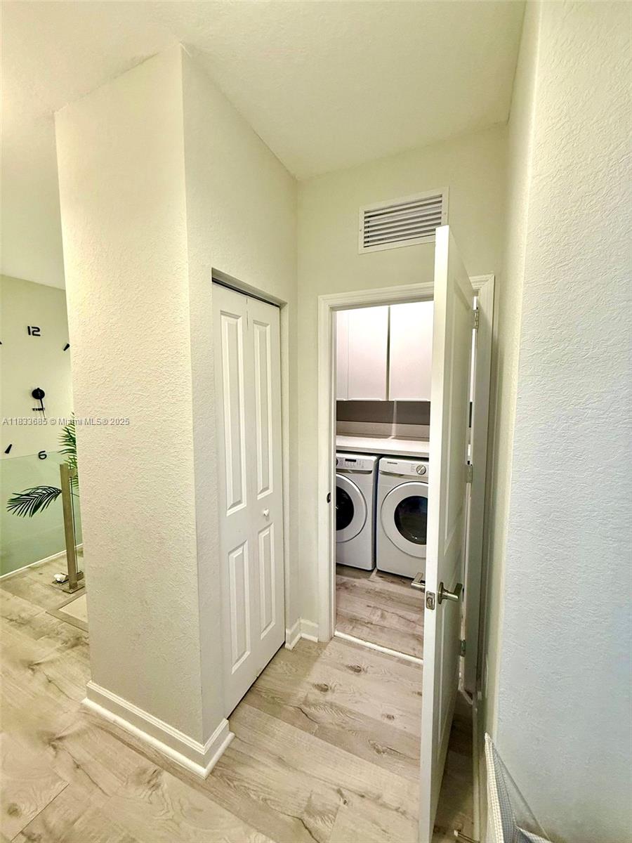 VIA VENTURA NEIGHBORHOOD - Residential Lease