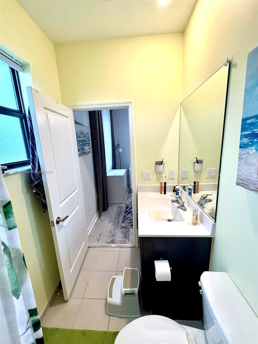 VIA VENTURA NEIGHBORHOOD - Residential Lease