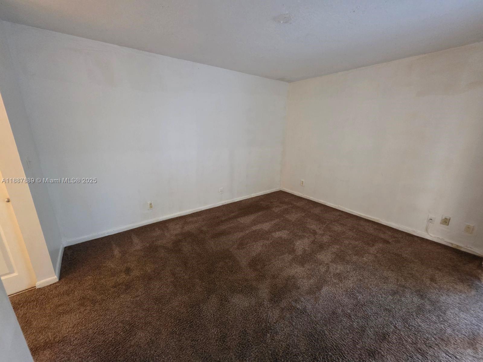 MIRAMAR CLUB CONDOMINIUM - Residential Lease