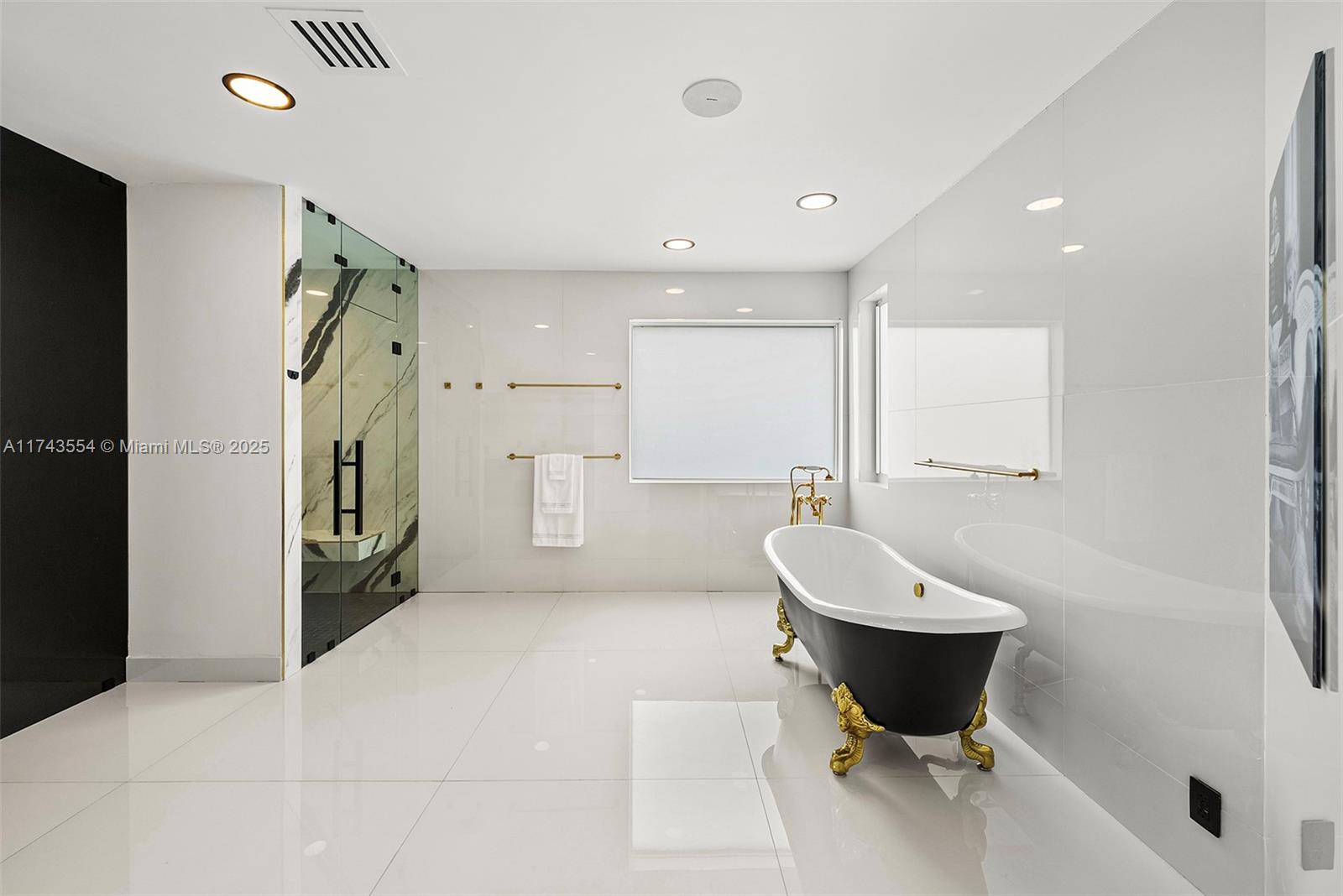 EASTERN SHORES - Residential Lease