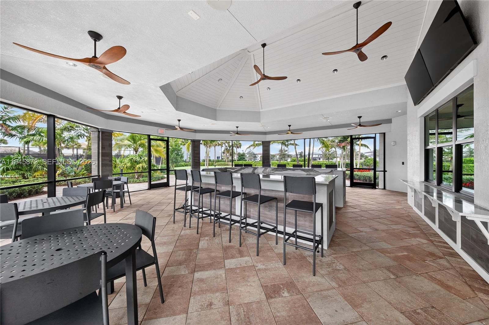 OAK TREE PROPERTY REDEVEL - Residential