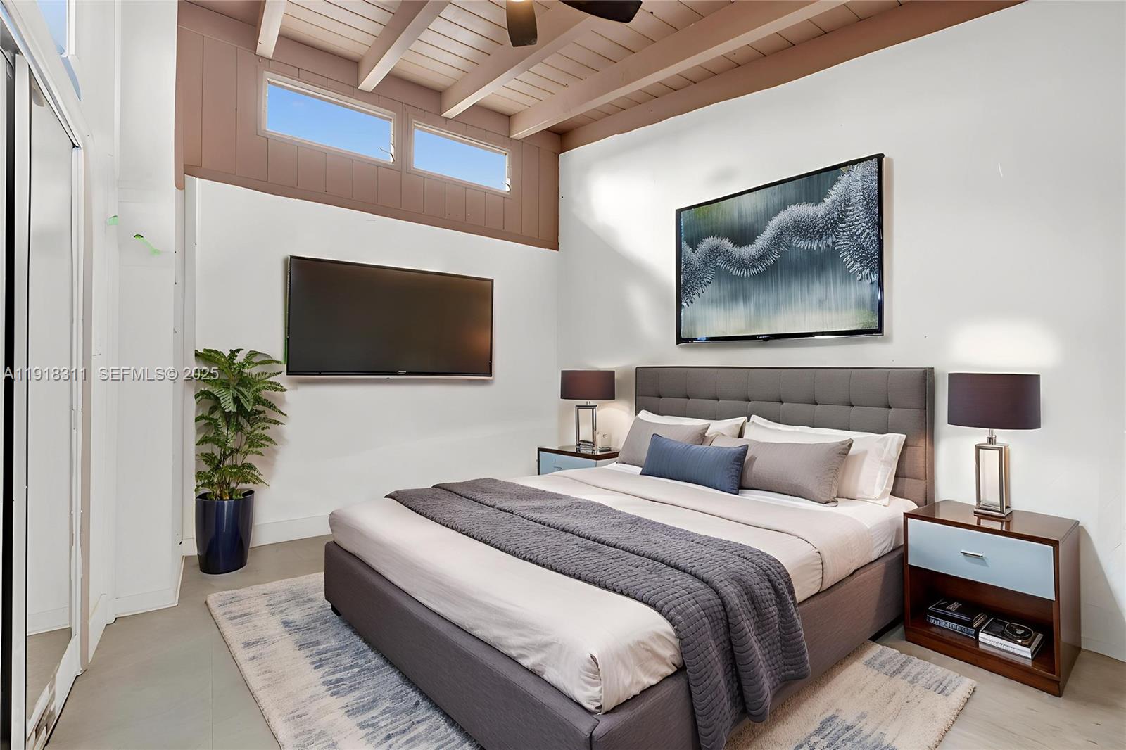 HOLLYWOOD SOUTH SIDE ADD - Residential