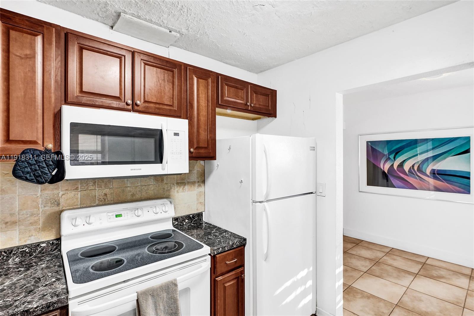 HOLLYWOOD SOUTH SIDE ADD - Residential