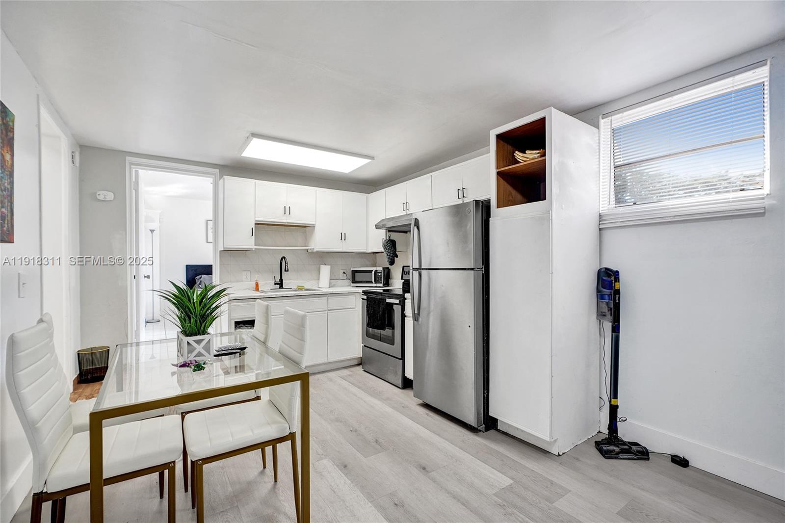 HOLLYWOOD SOUTH SIDE ADD - Residential