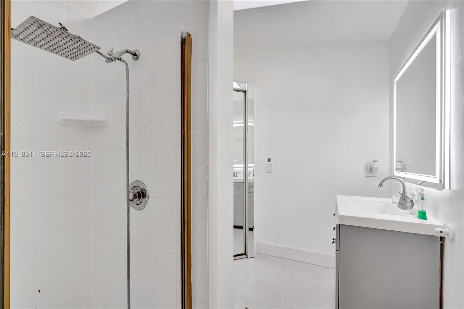 HOLLYWOOD SOUTH SIDE ADD - Residential