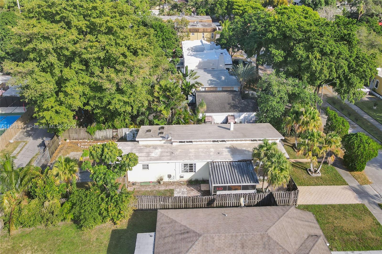 HOLLYWOOD SOUTH SIDE ADD - Residential