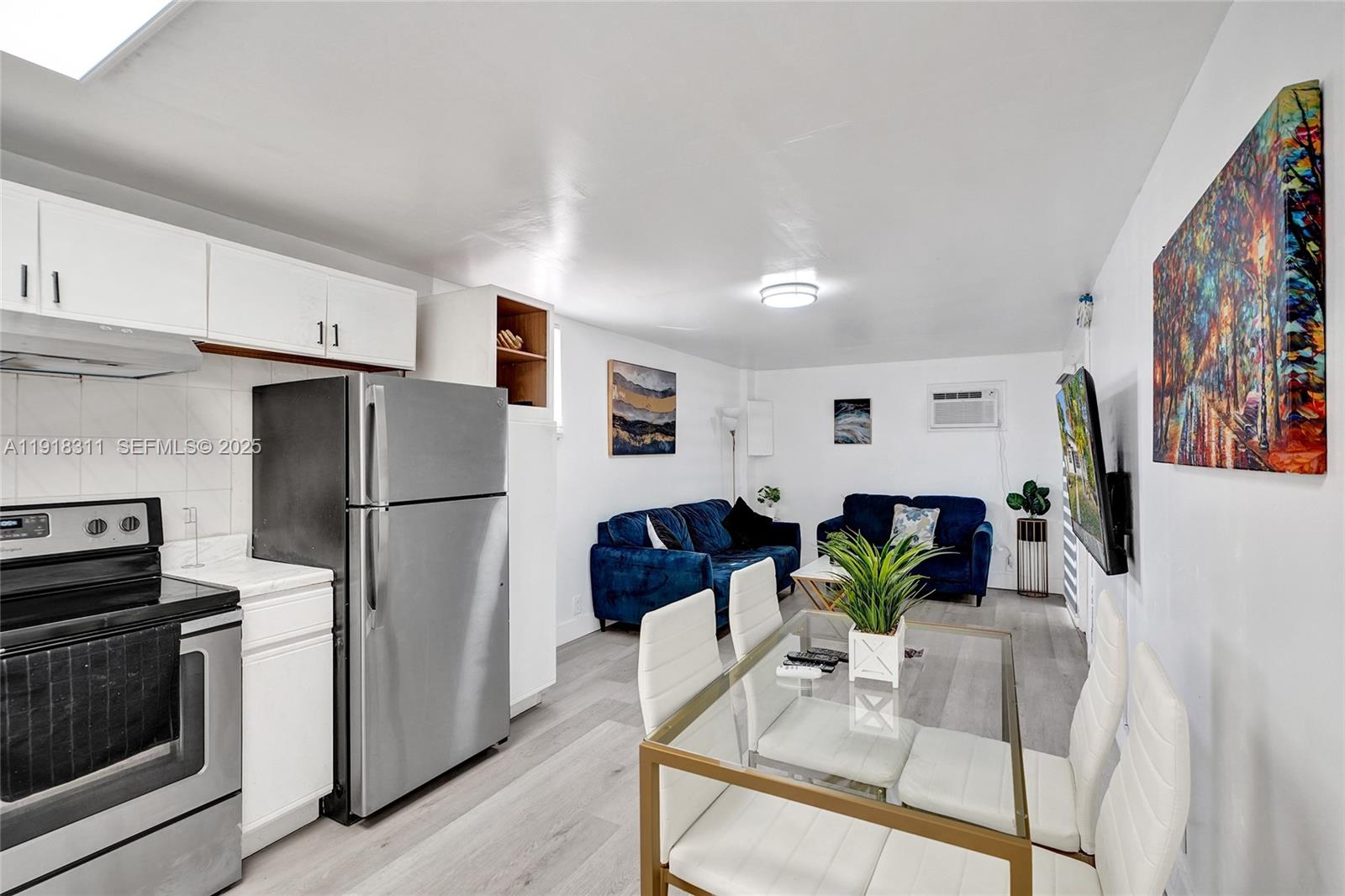 HOLLYWOOD SOUTH SIDE ADD - Residential