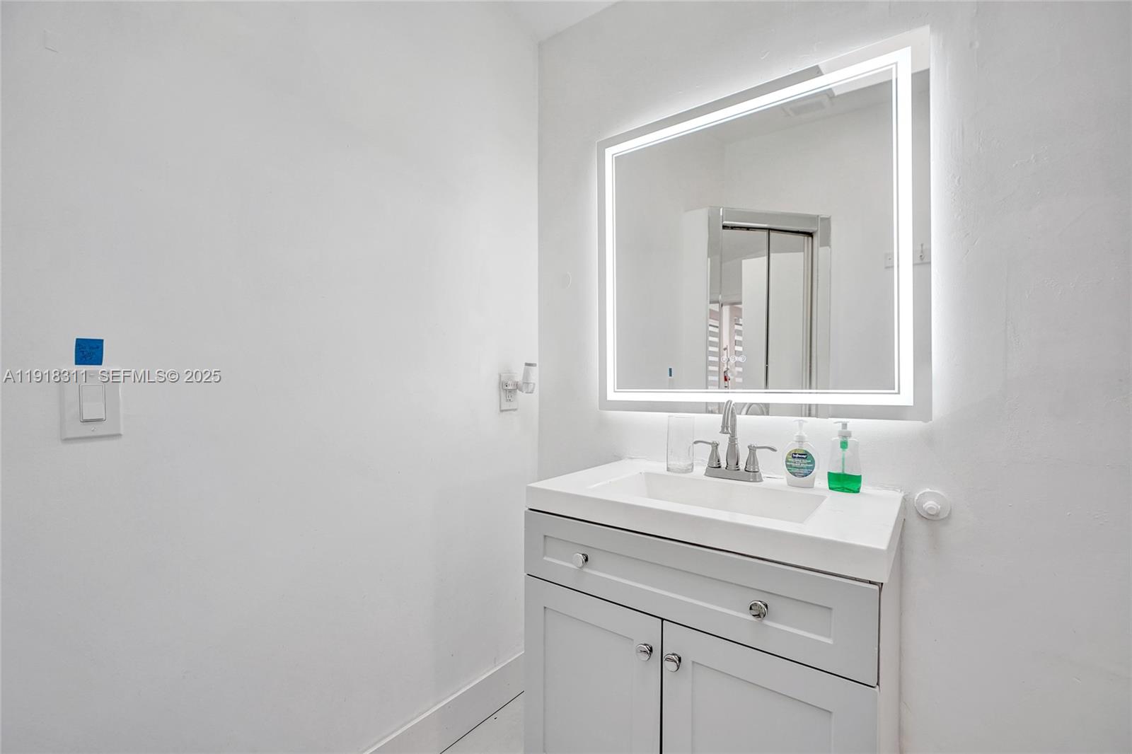 HOLLYWOOD SOUTH SIDE ADD - Residential