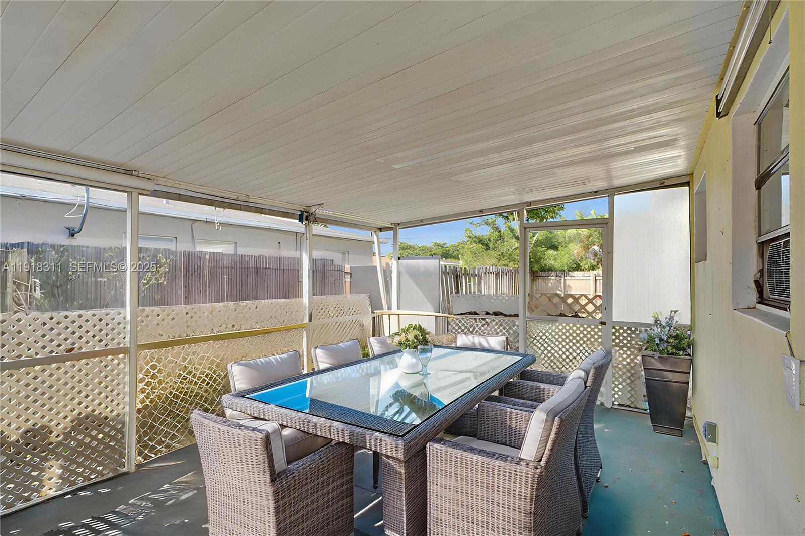 HOLLYWOOD SOUTH SIDE ADD - Residential