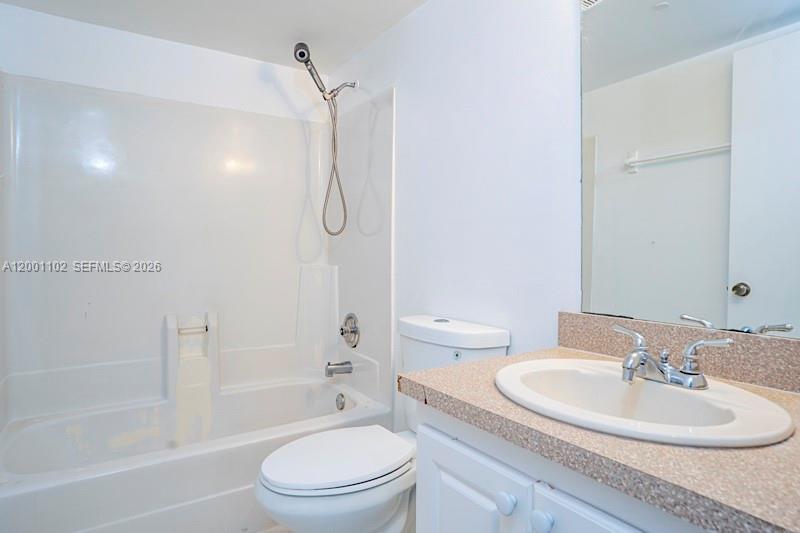 SHERWOOD GARDENS CONDO - Residential Lease