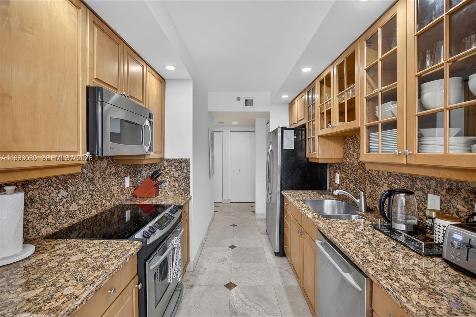 1000 ISL BLVD WILLIAMS IS - Residential Lease