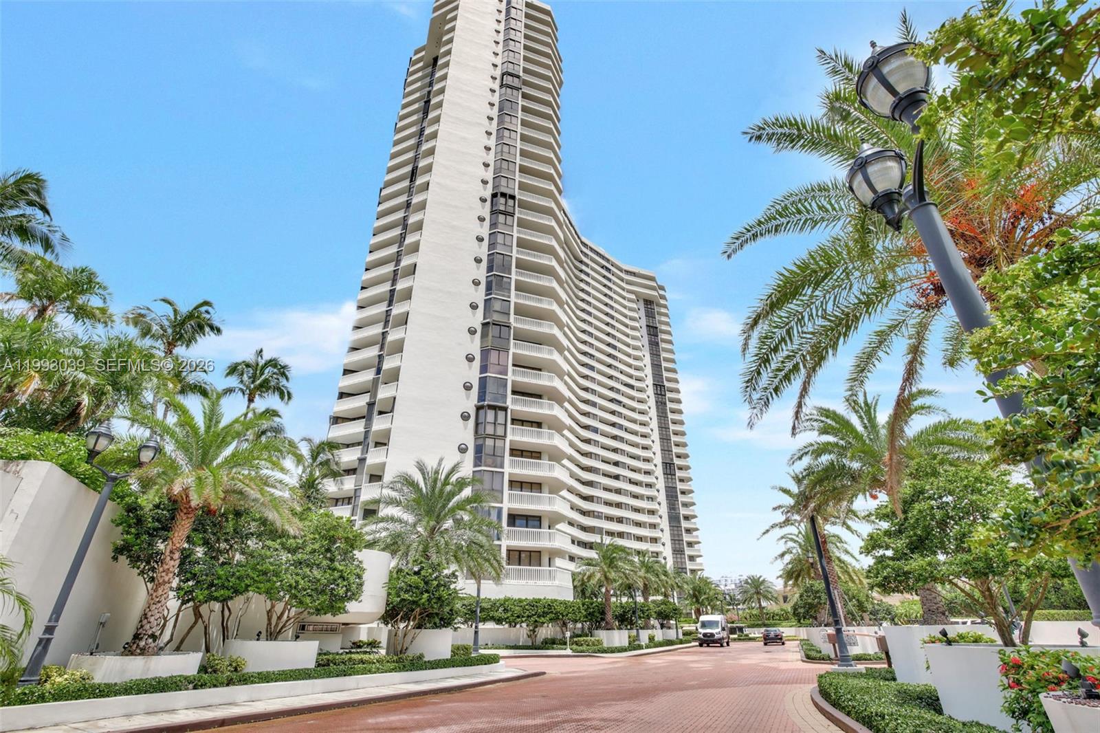 1000 ISL BLVD WILLIAMS IS - Residential Lease