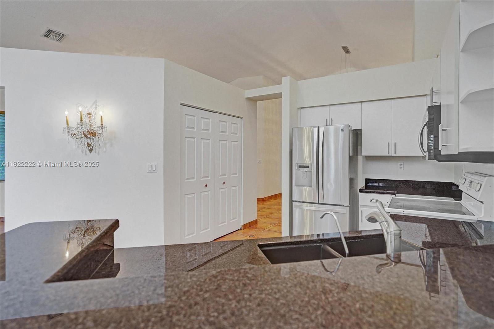 NORTH SPRINGS - Residential