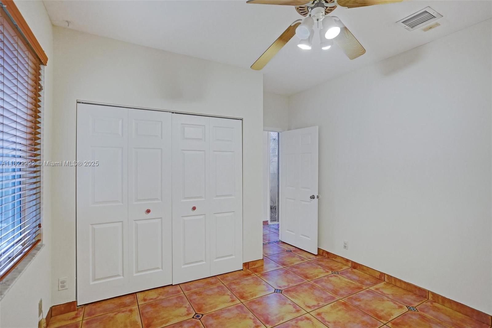 NORTH SPRINGS - Residential
