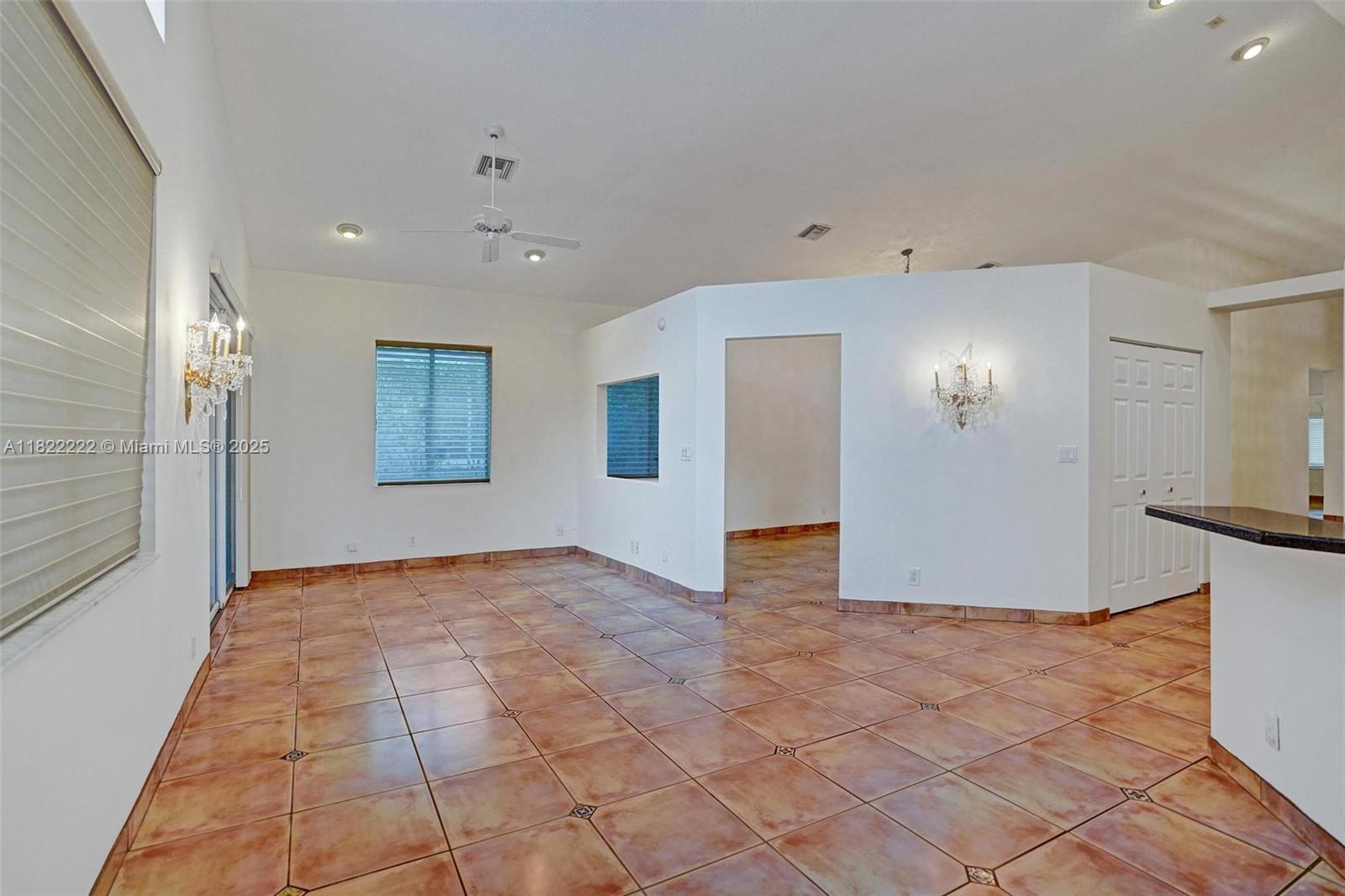 NORTH SPRINGS - Residential