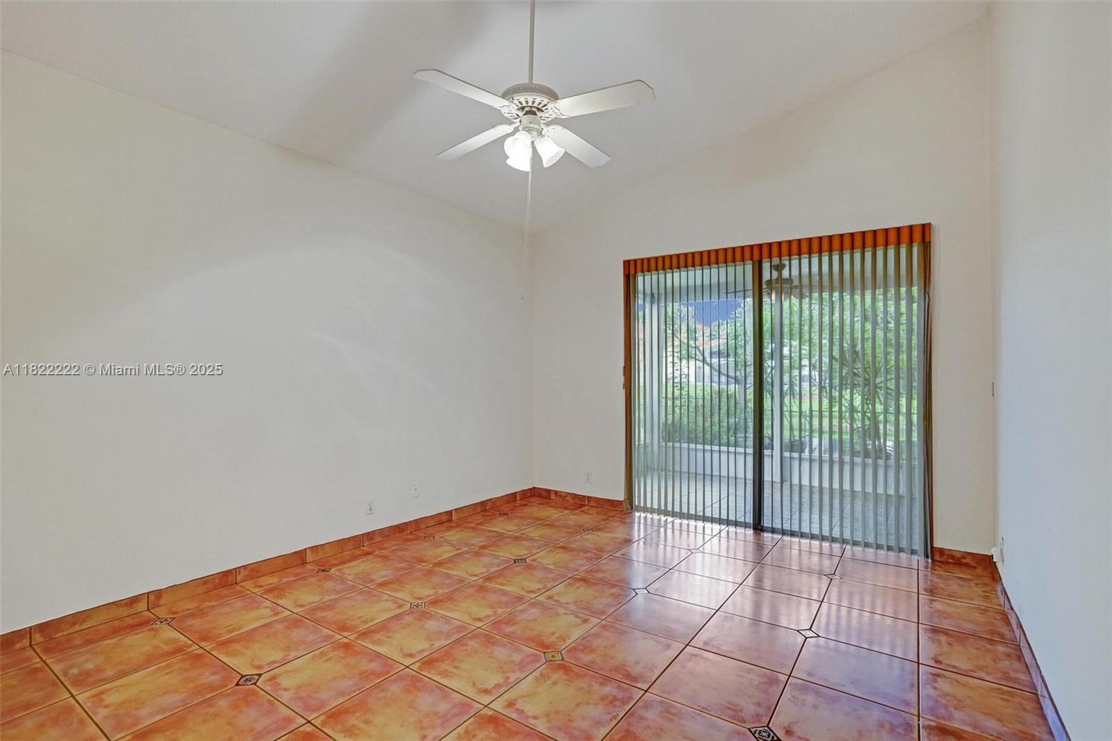 NORTH SPRINGS - Residential