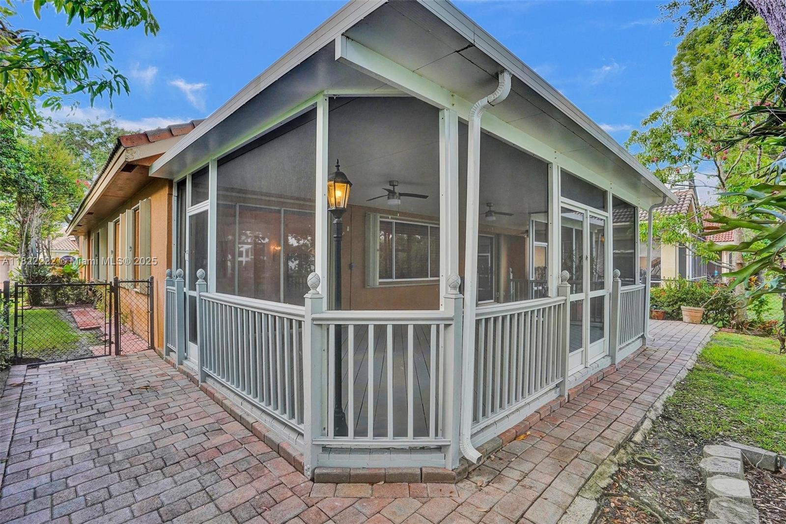 NORTH SPRINGS - Residential