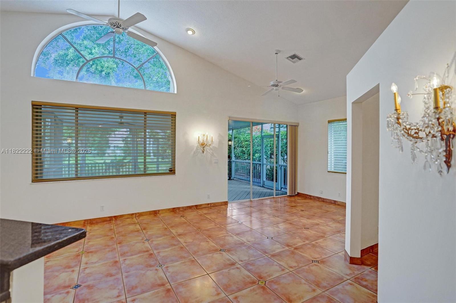 NORTH SPRINGS - Residential