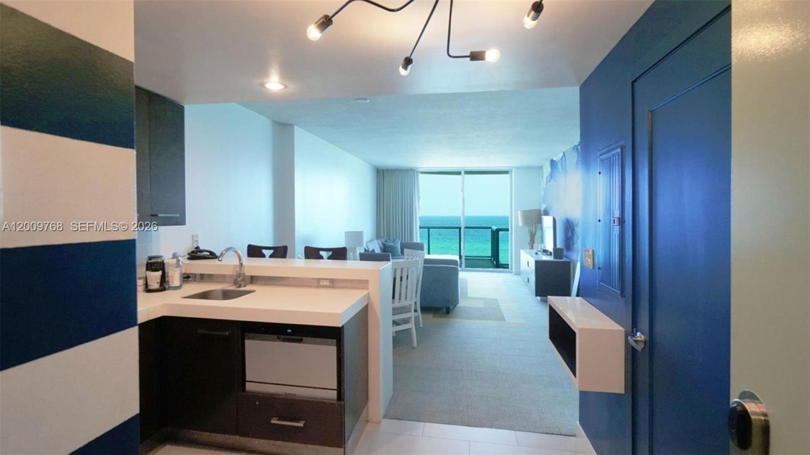 SOLE CONDO - Residential