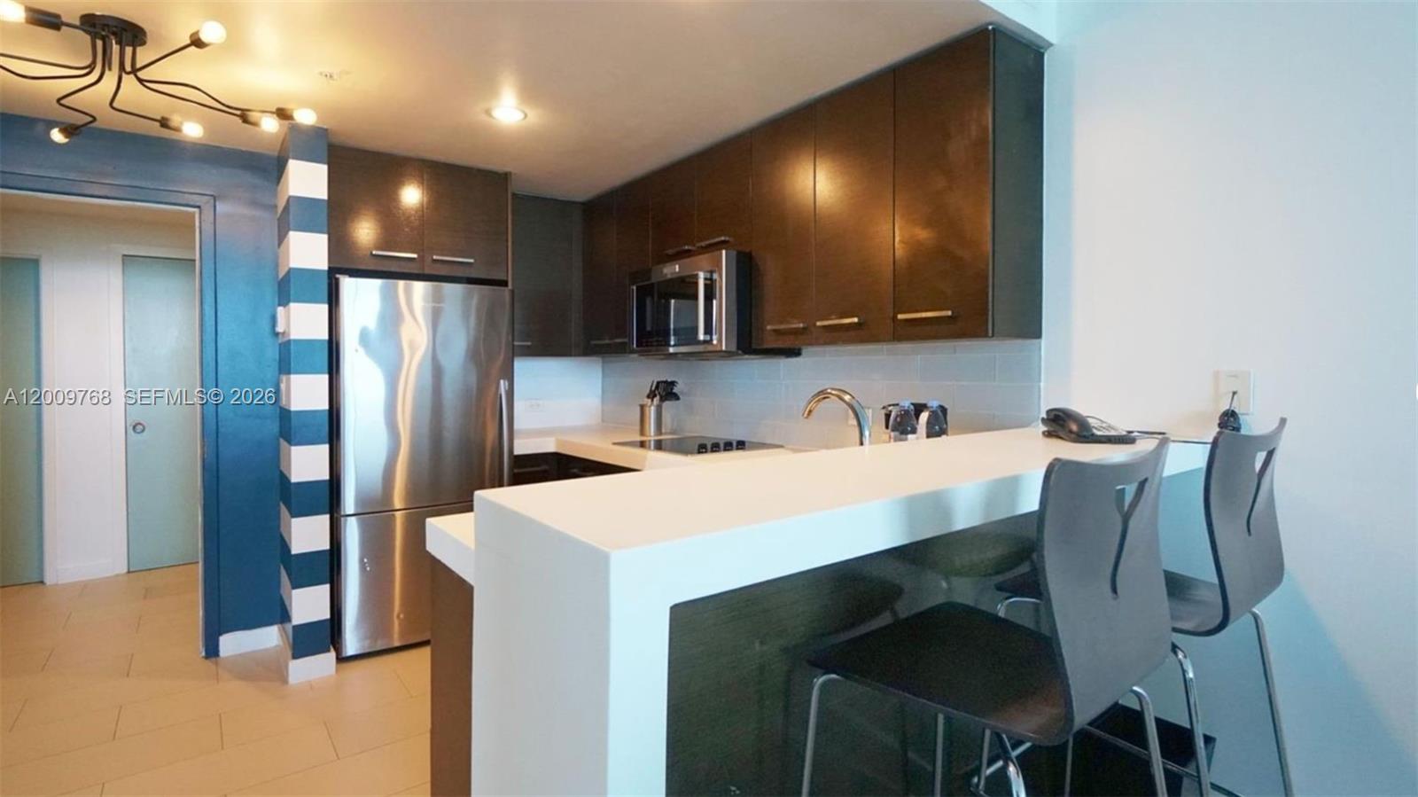 SOLE CONDO - Residential