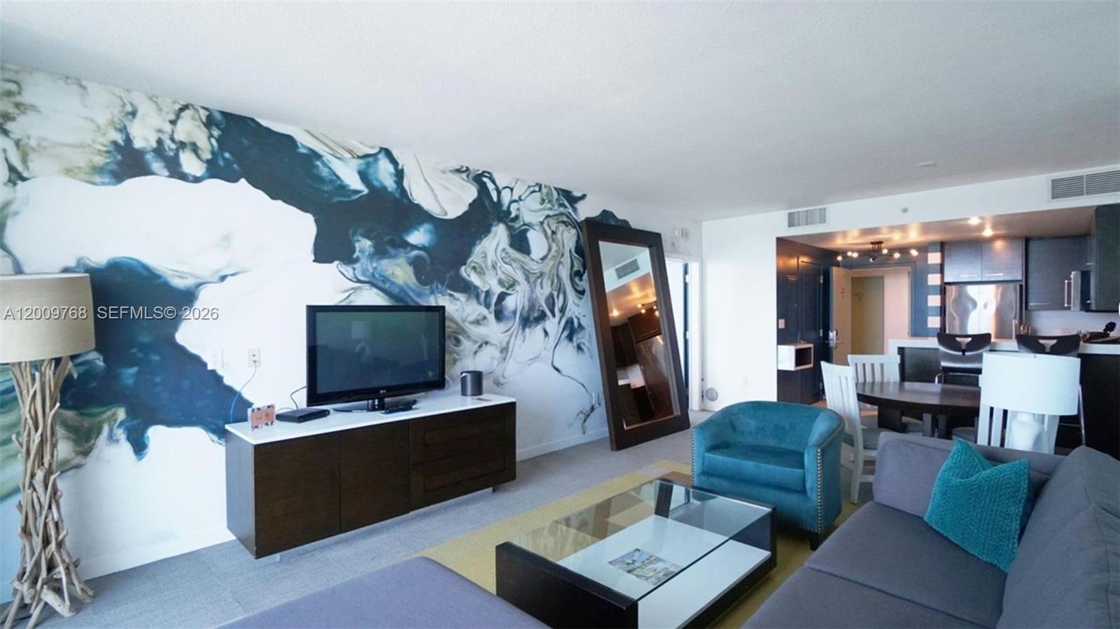 SOLE CONDO - Residential
