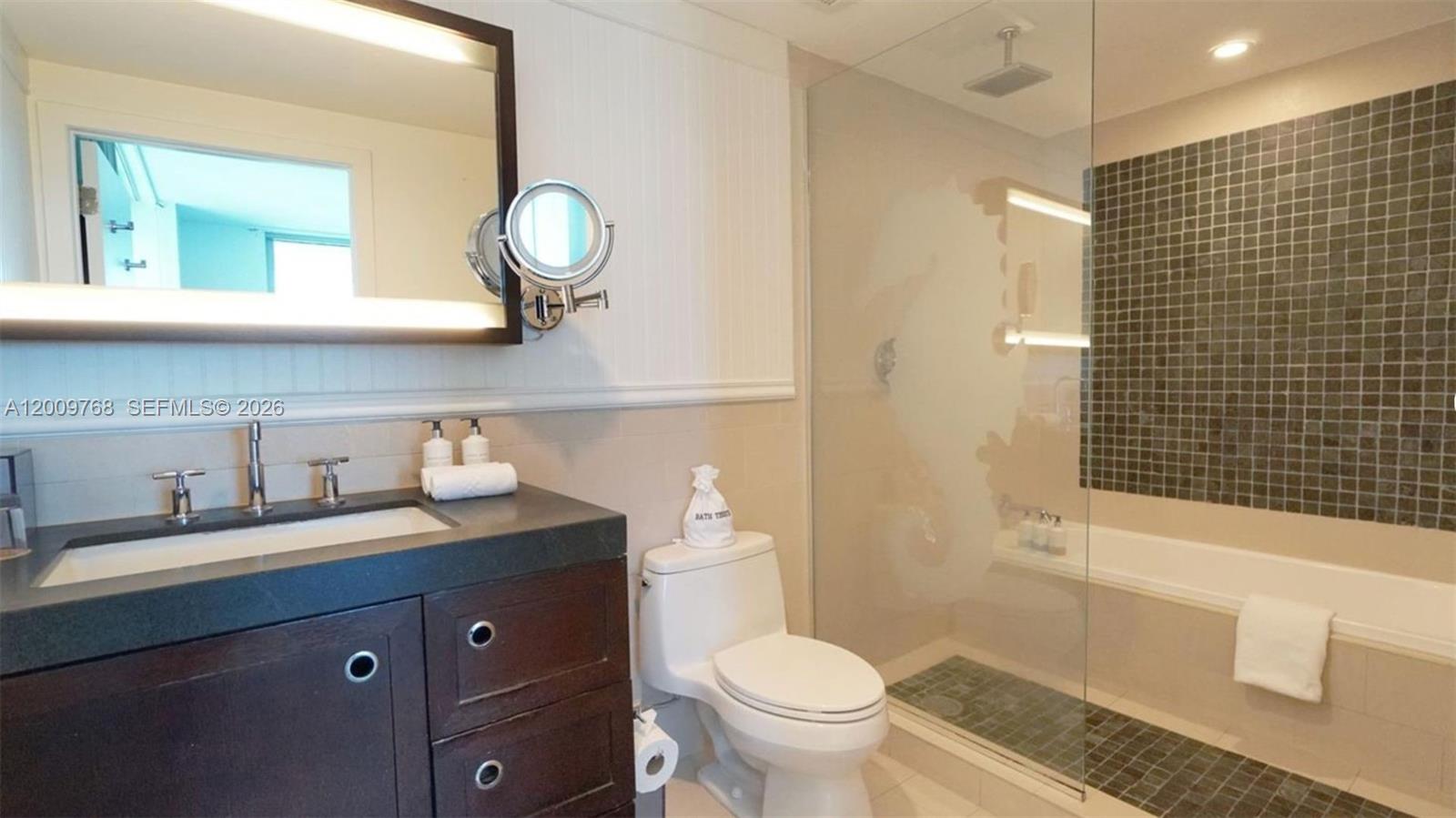 SOLE CONDO - Residential