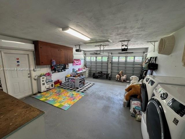 PINE SHORE SEC 1 - Residential Lease