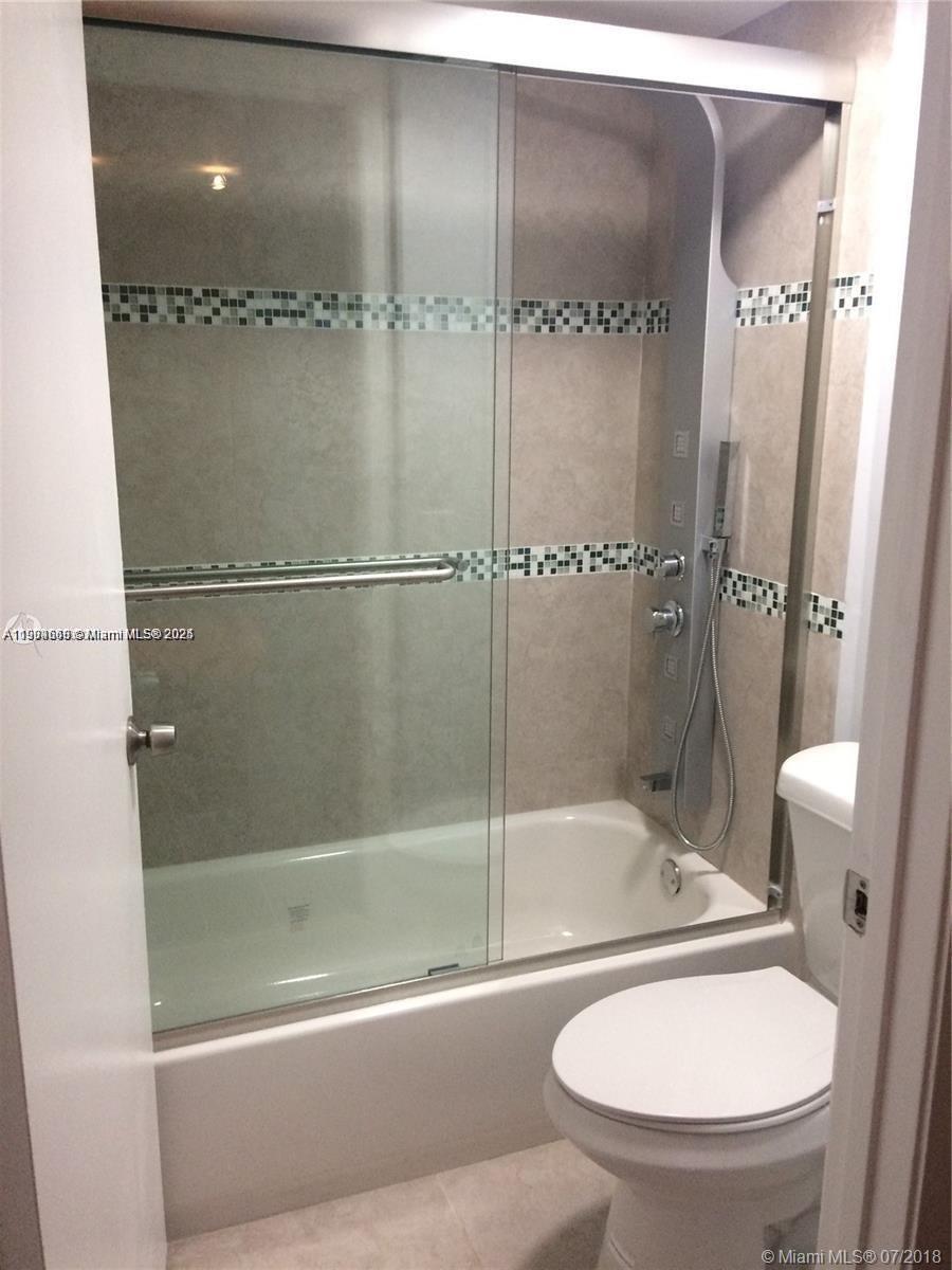 LAKES OF JACARANDA CONDO - Residential Lease