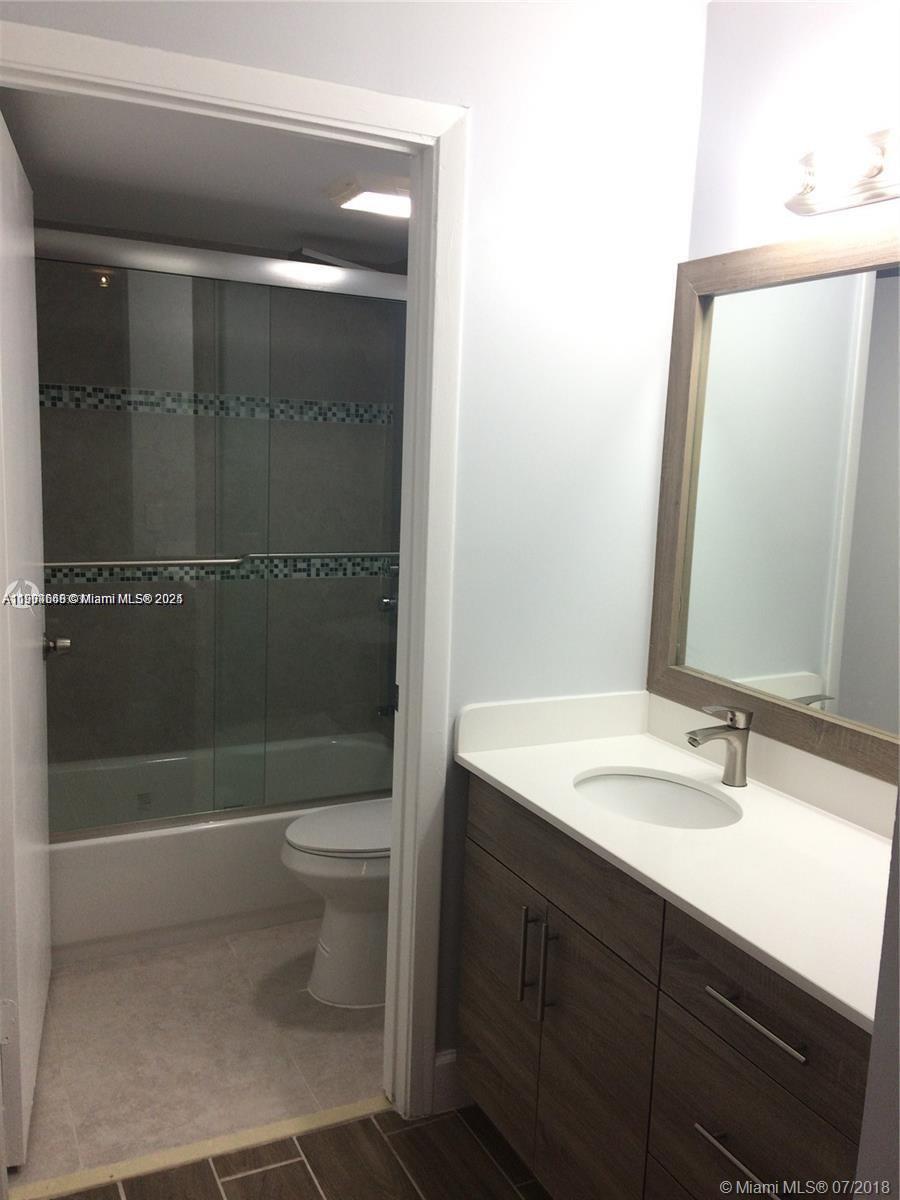 LAKES OF JACARANDA CONDO - Residential Lease