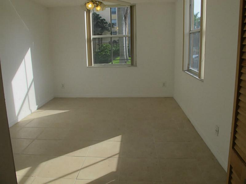 SHERIDAN EAST CONDO BLDG - Residential Lease