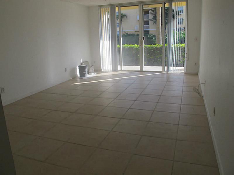 SHERIDAN EAST CONDO BLDG - Residential Lease