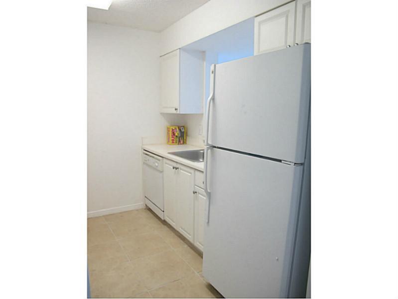 SHERIDAN EAST CONDO BLDG - Residential Lease