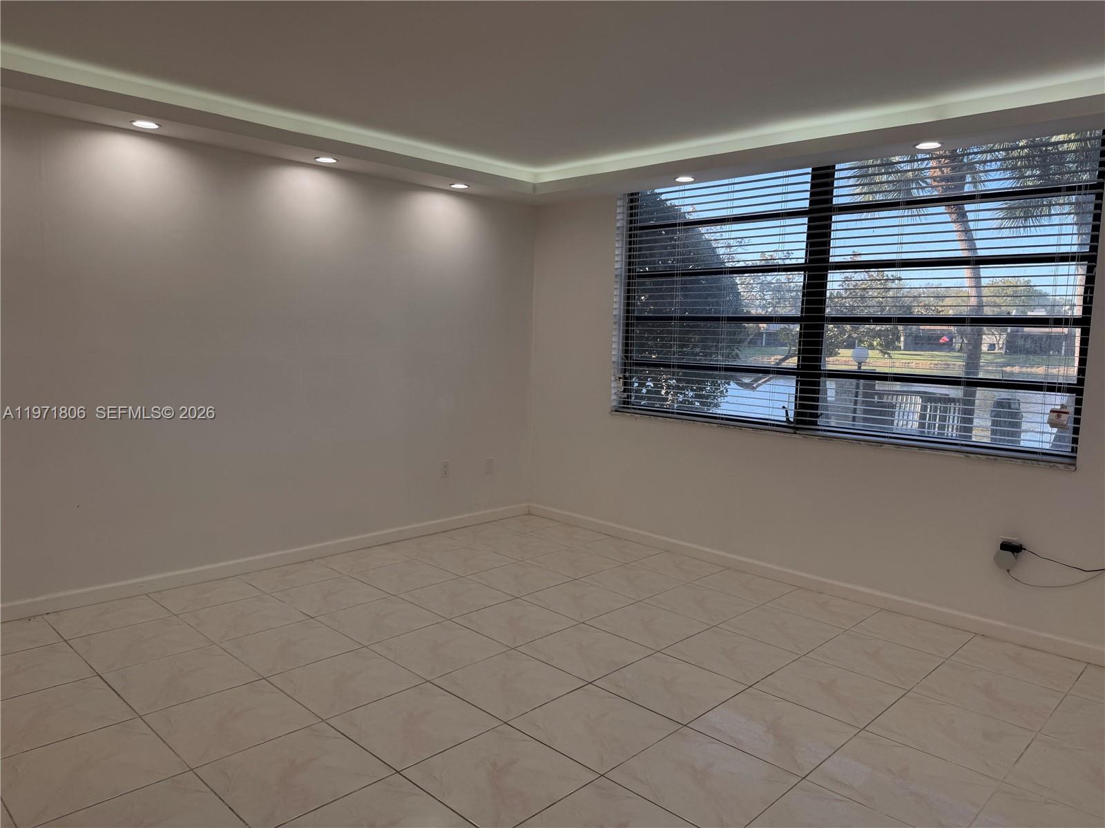 COLONY POINT 4 CONDO - Residential