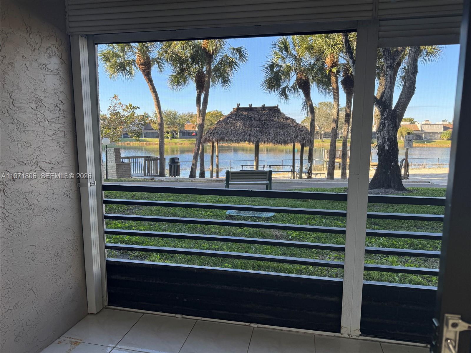 COLONY POINT 4 CONDO - Residential