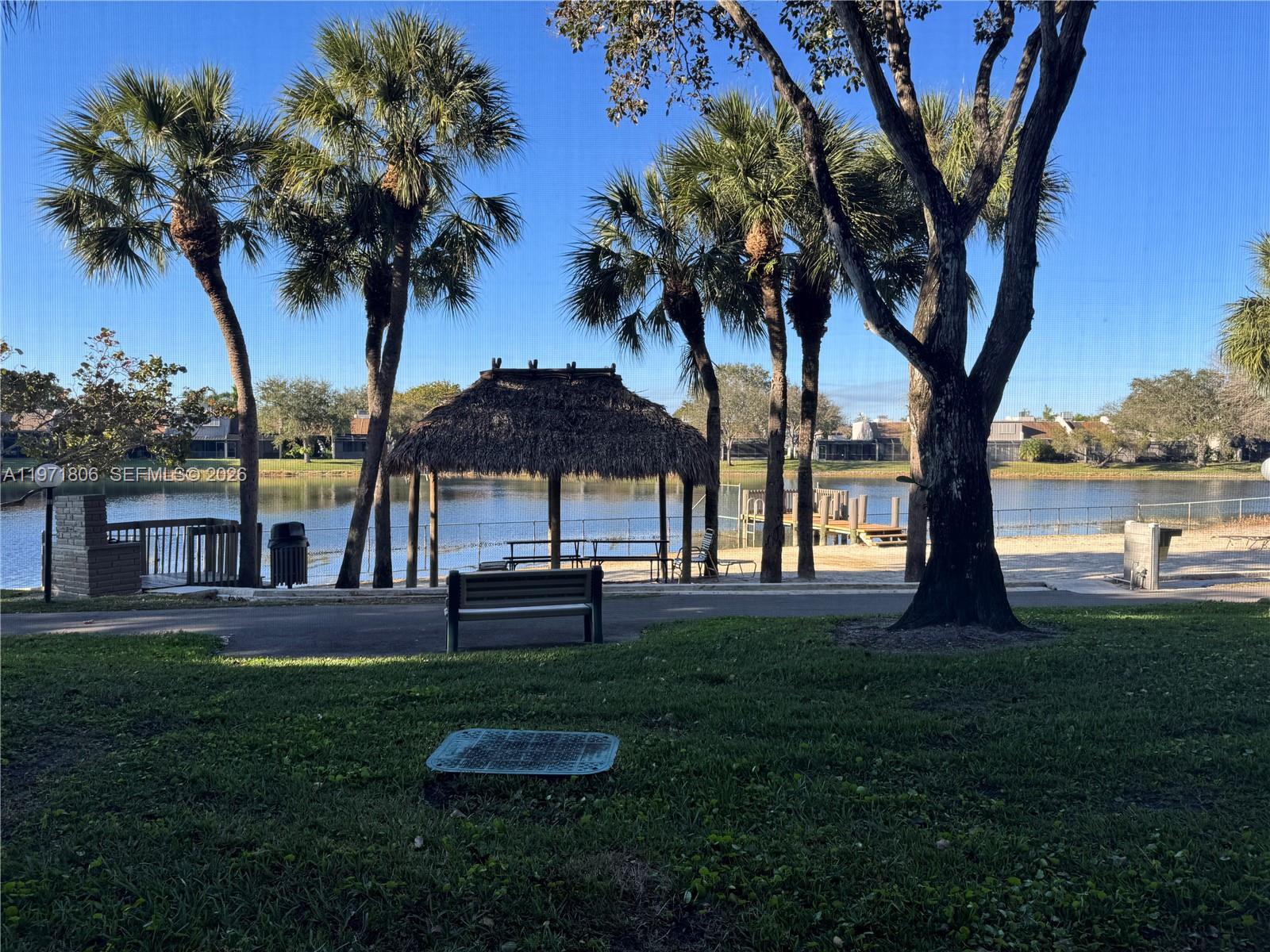 COLONY POINT 4 CONDO - Residential