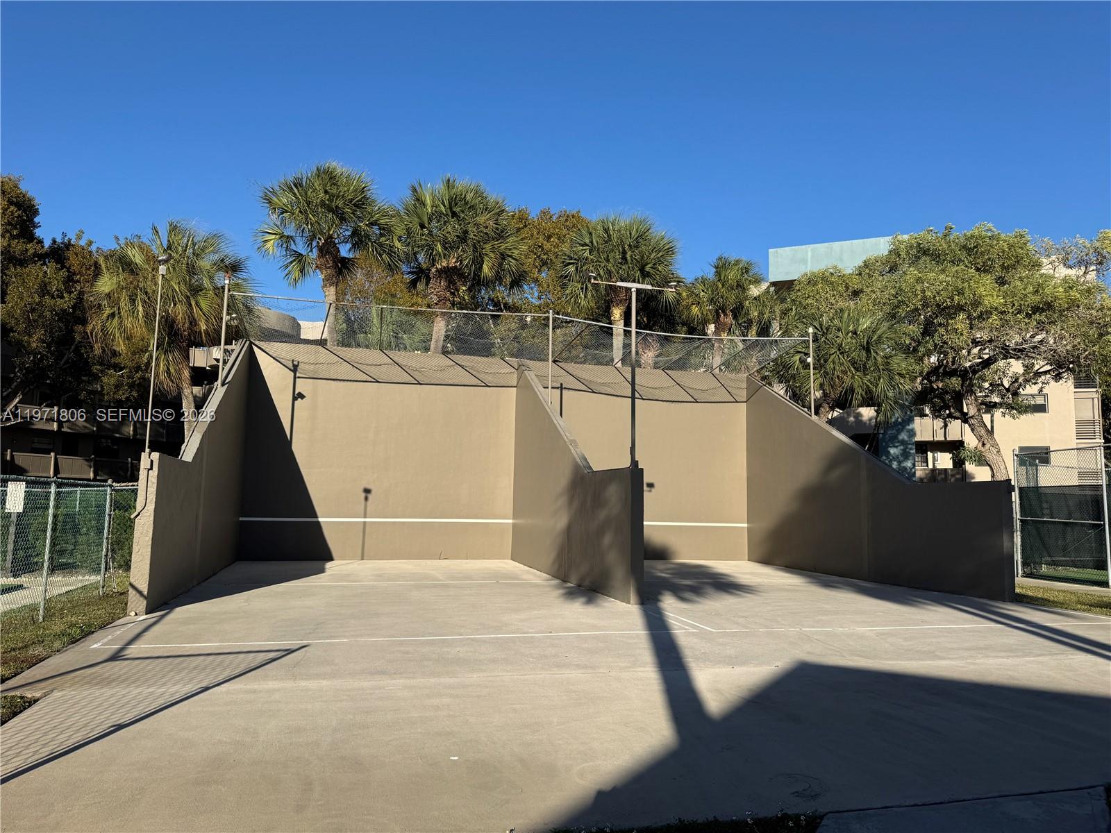 COLONY POINT 4 CONDO - Residential