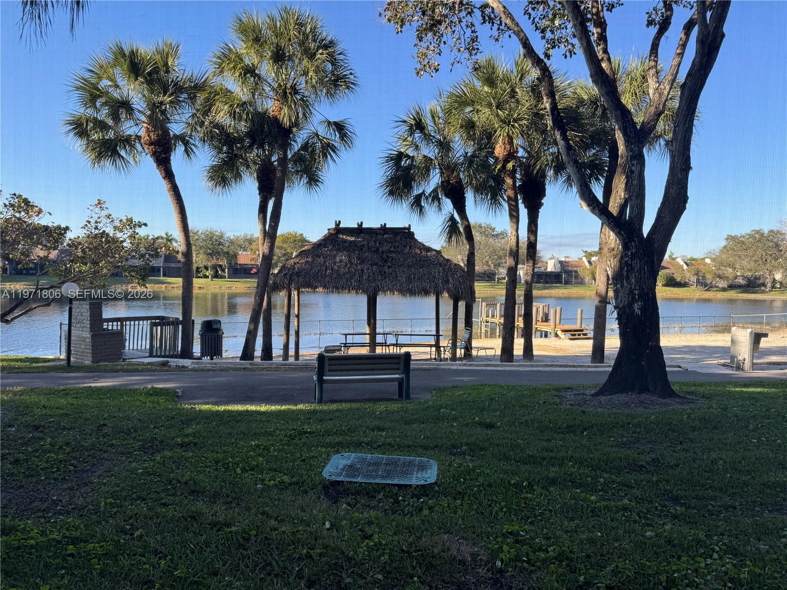 COLONY POINT 4 CONDO - Residential