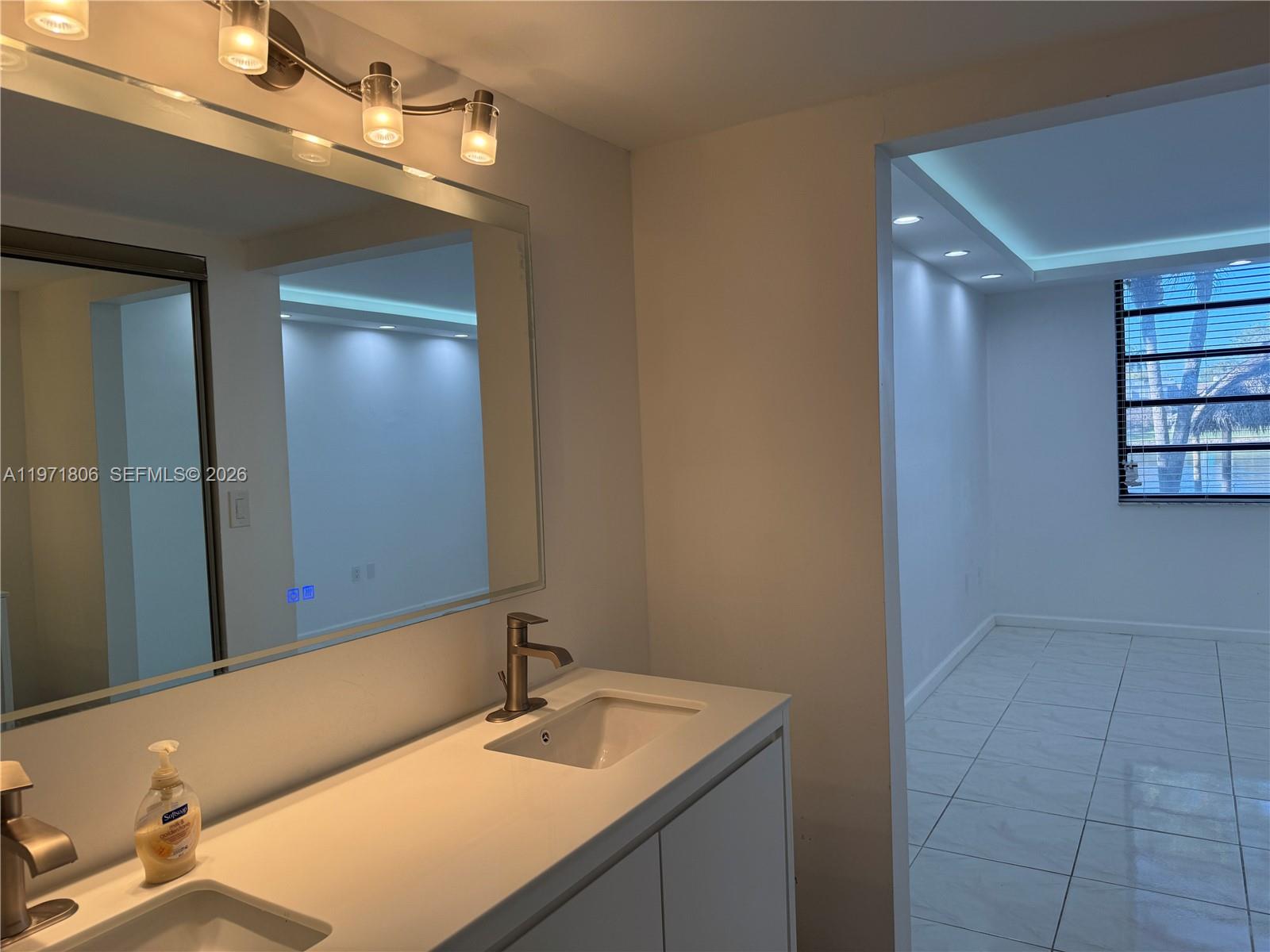 COLONY POINT 4 CONDO - Residential