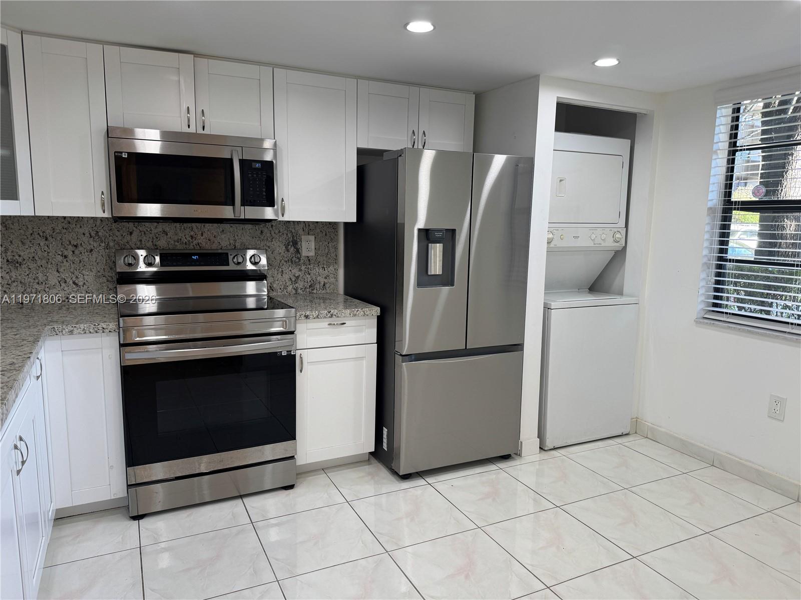 COLONY POINT 4 CONDO - Residential