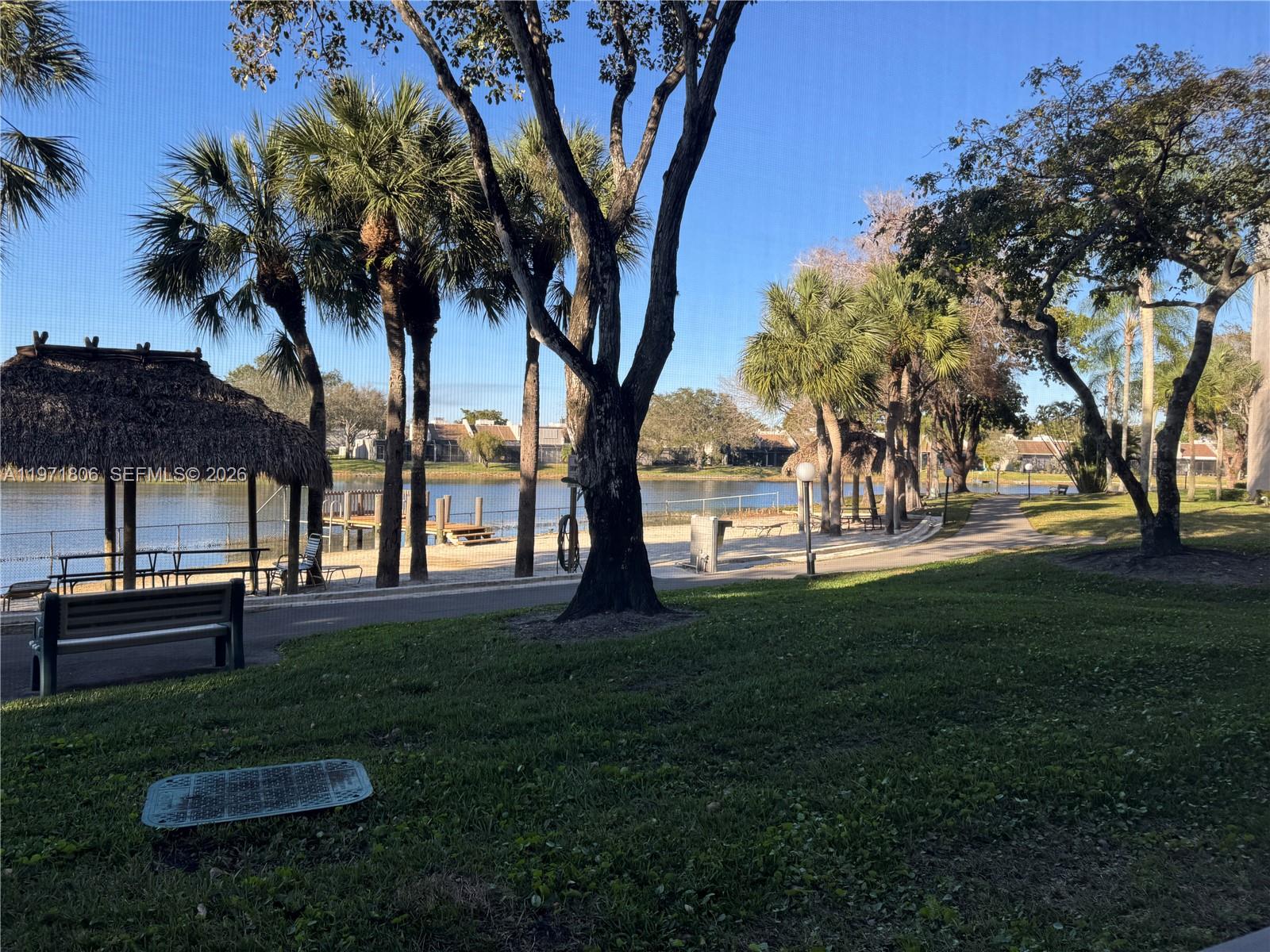 COLONY POINT 4 CONDO - Residential