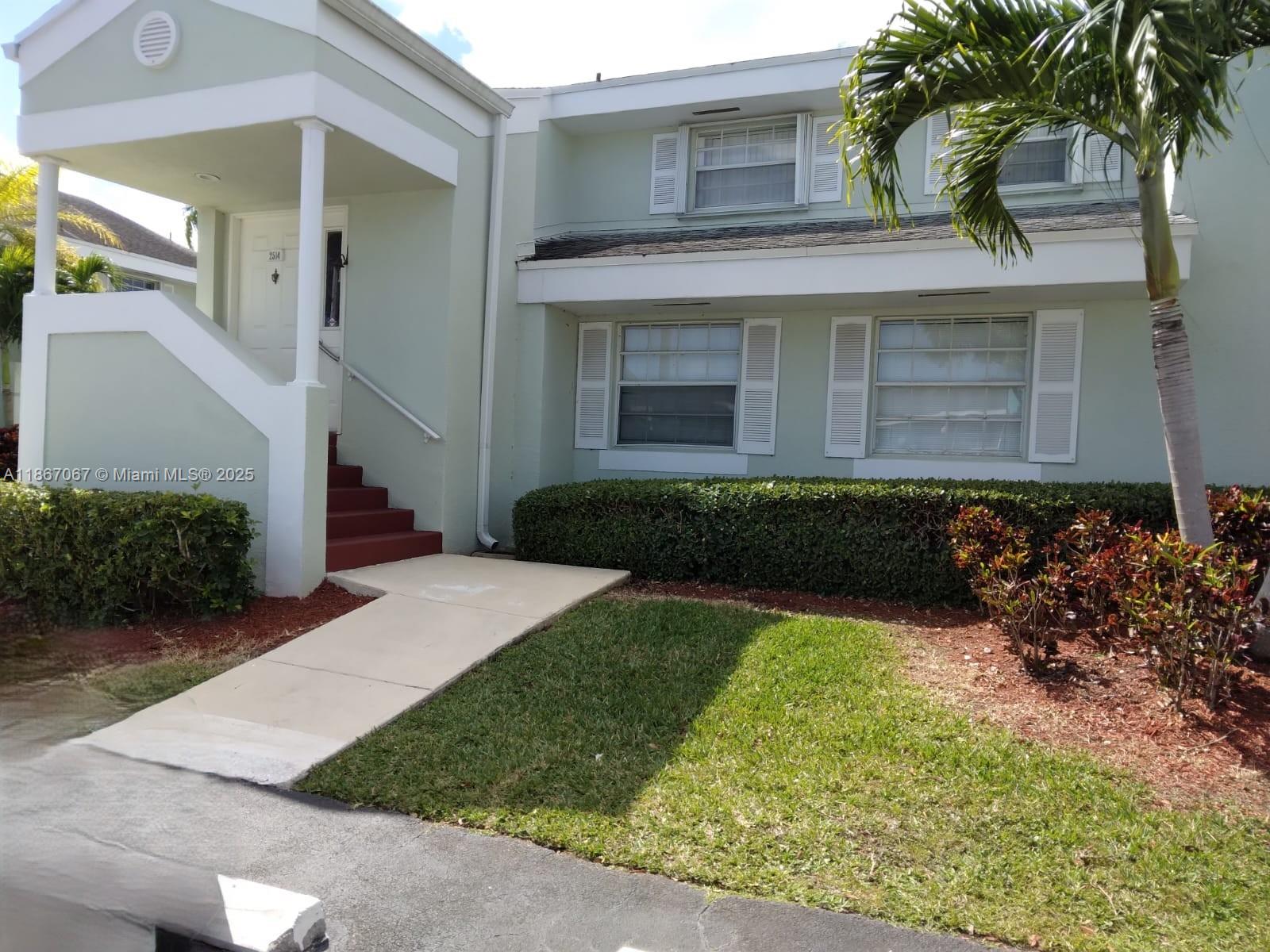 KEYS GATE CONDO NO FOUR - Residential