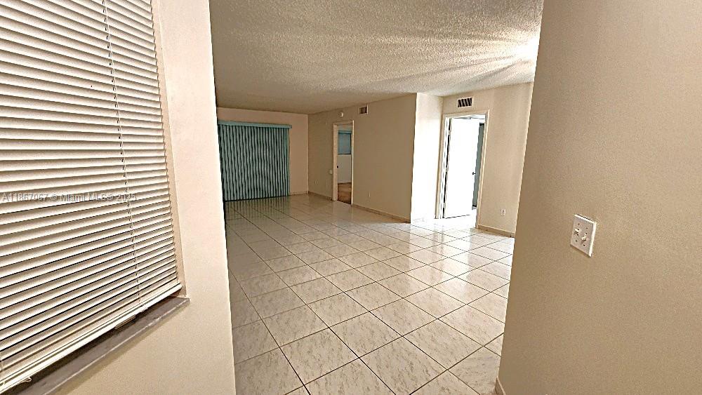 KEYS GATE CONDO NO FOUR - Residential