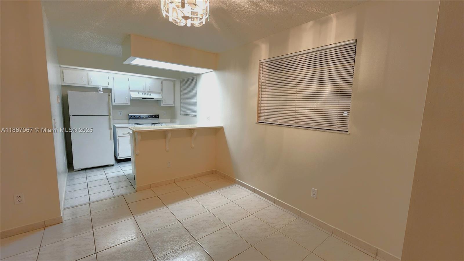 KEYS GATE CONDO NO FOUR - Residential