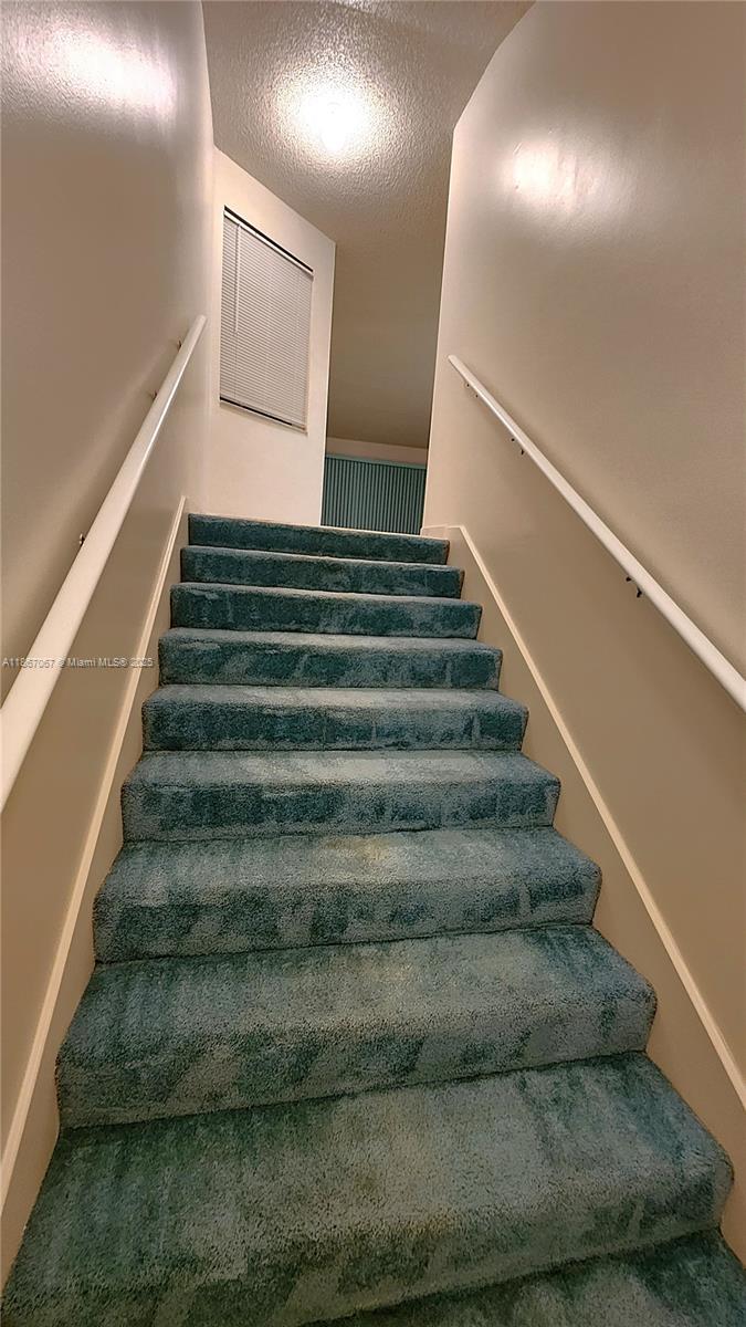 KEYS GATE CONDO NO FOUR - Residential