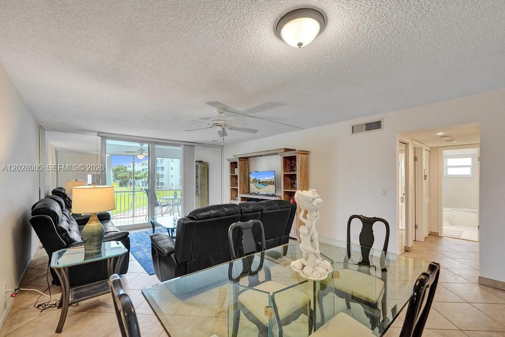 MEADOWBROOK LAKES CONDO - Residential