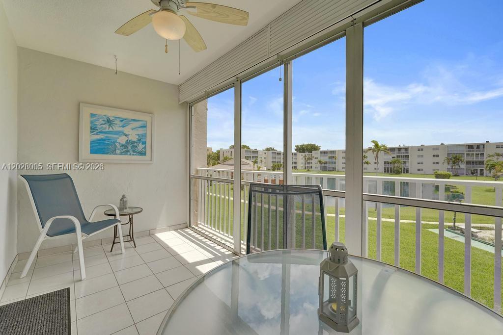 MEADOWBROOK LAKES CONDO - Residential
