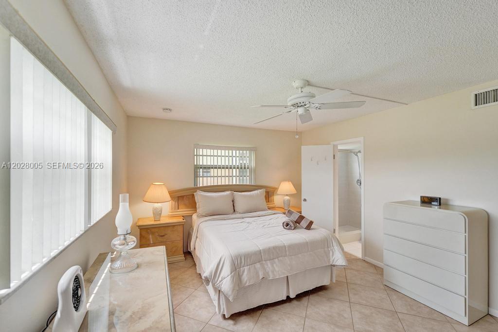 MEADOWBROOK LAKES CONDO - Residential