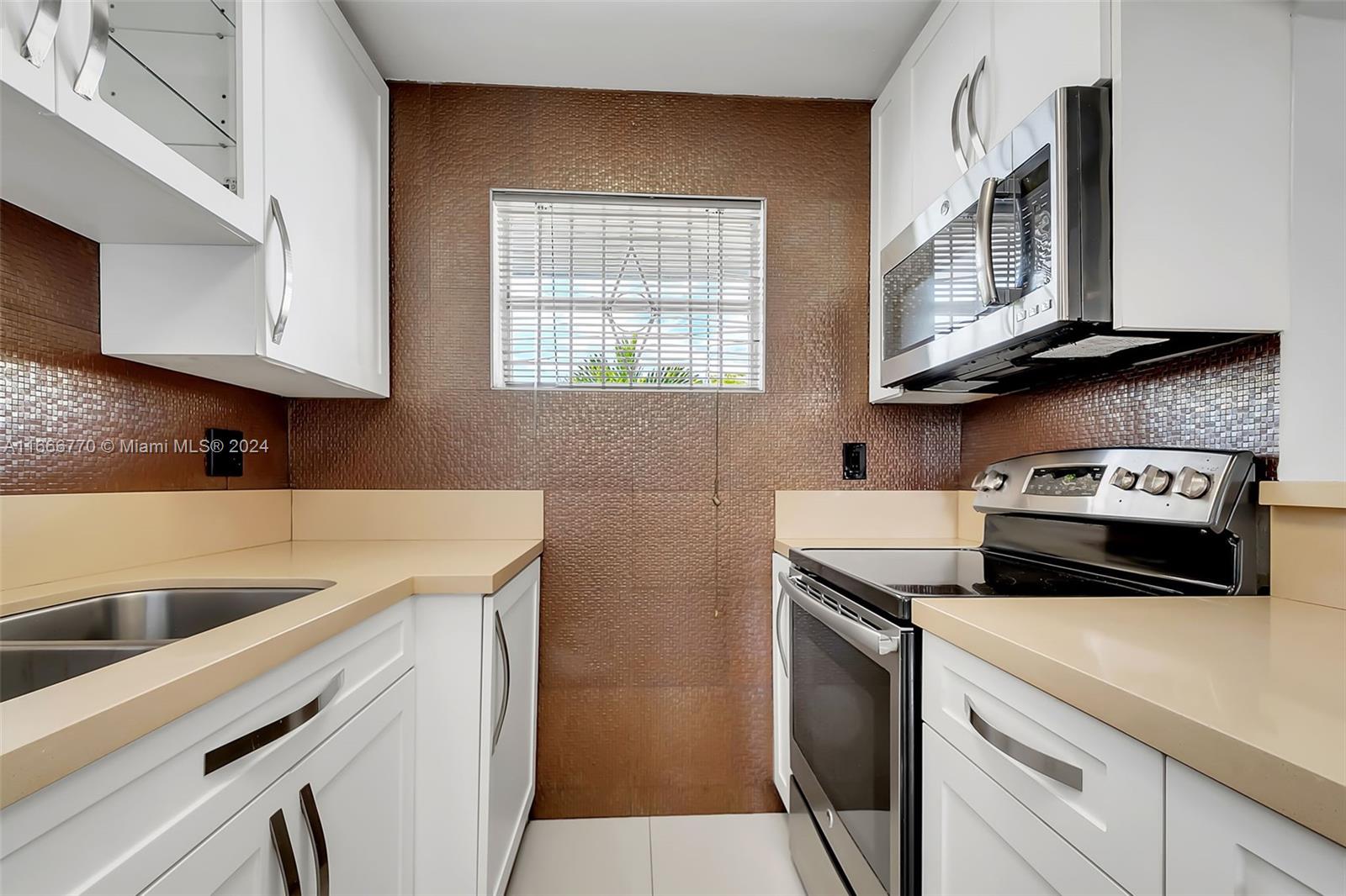 GROVE GARDENS CONDO - Residential