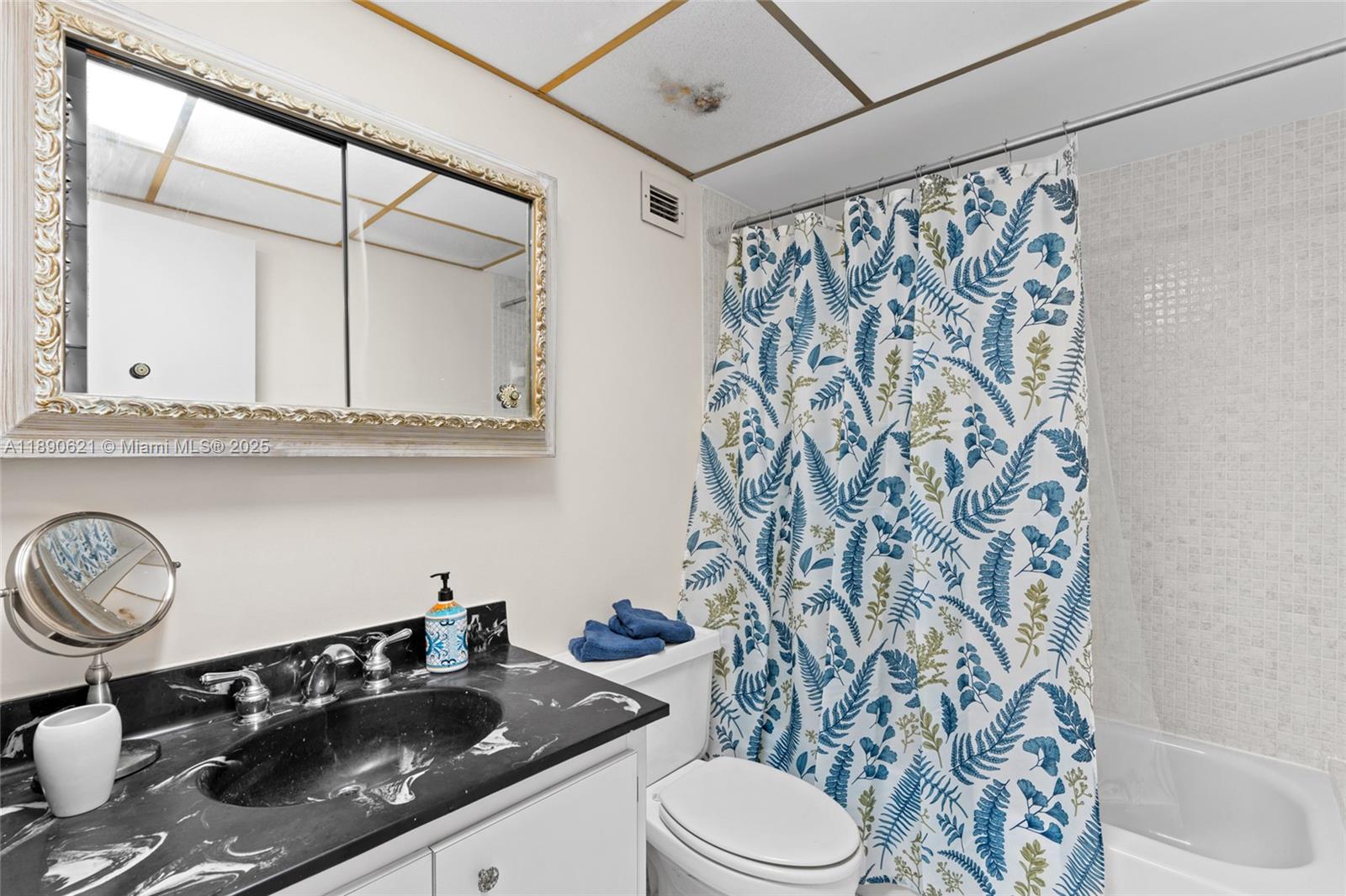 ALLINGTON TOWERS CONDO - Residential